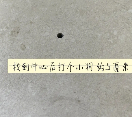 什邡瓷砖空鼓维修公司专业解答在瓷砖铺贴过程中，如果砂料搅拌不均匀，将会带来以下问题